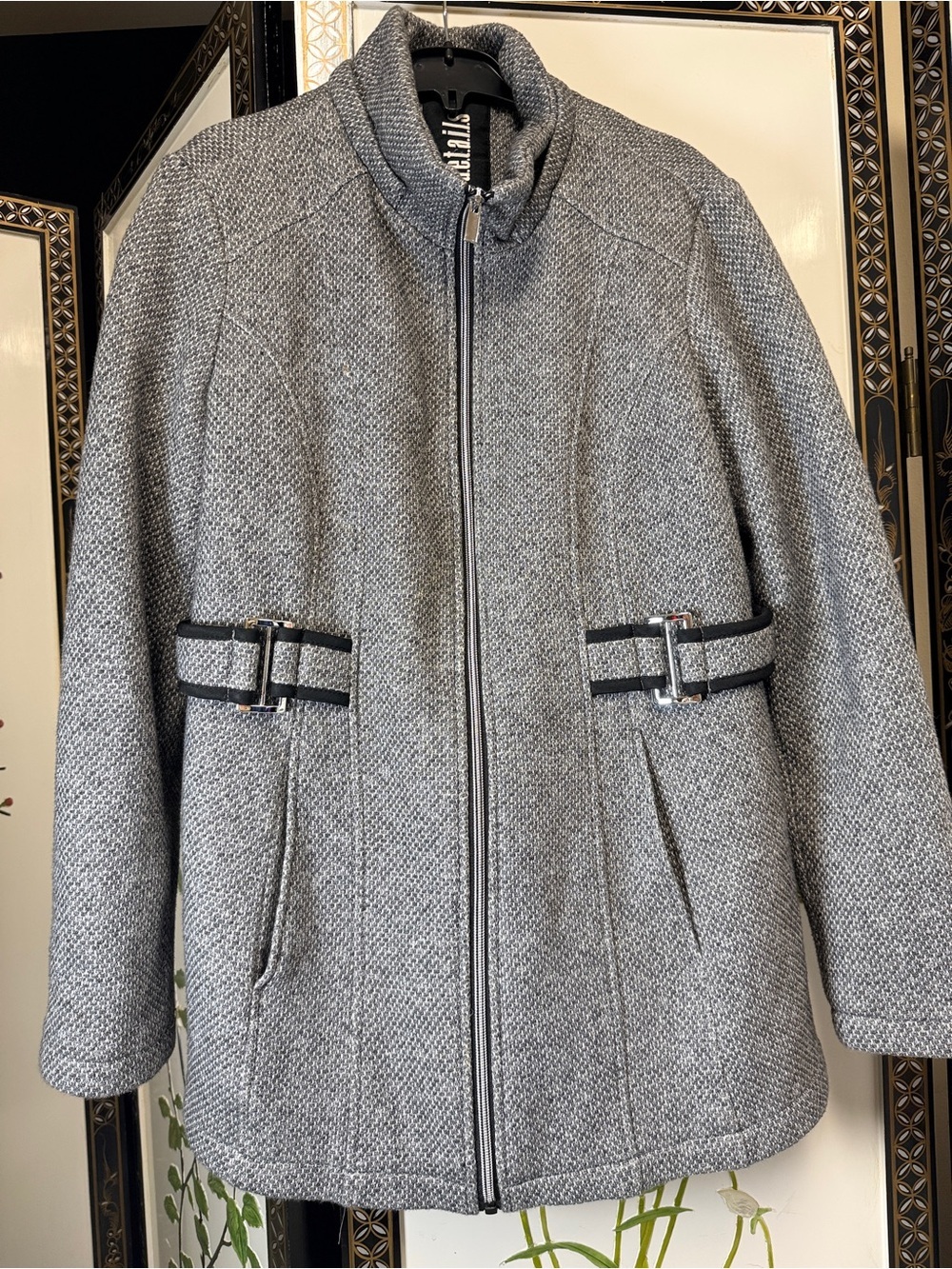 Women's Grey Textured Zip-Front Trench Coat with Buckle Detail- sophisticated